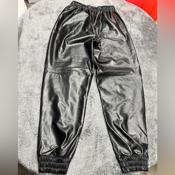 Abercrombie & Fitch Black Faux Leather Joggers with tie waist Size XS - Picture 4 of 4